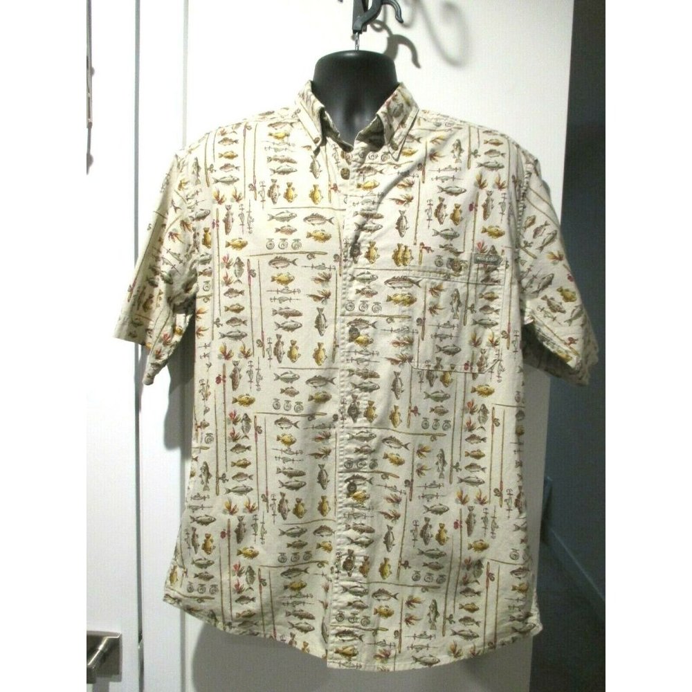 Woolrich Size M Men's Short Sleeve Button Front Vintage Shirt w/ Fishing & Lures